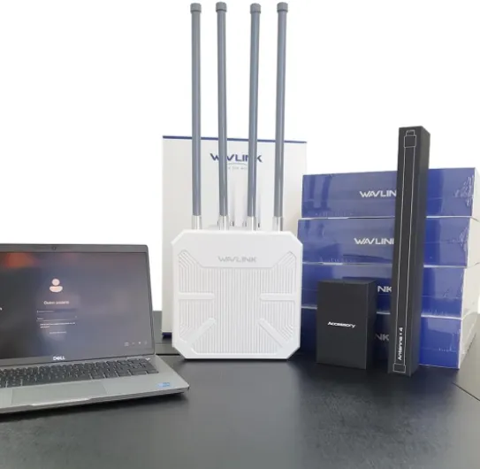 Repeteur WiFi Exterieur Puissant avec Antenne WiFi Longue Portée - Amplificateur WiFi 6 Wavlink AX3000 Mesh- Outdoor Poe Répéteur WiFi Extérieur- Idéal pour Les Grands Espaces éloignés