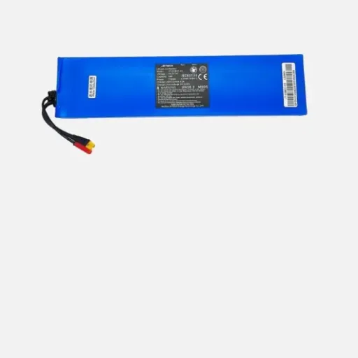 Test Batterie 25V 5A UrbanGlide : la solution simple pour redonner vie à une 65+RED