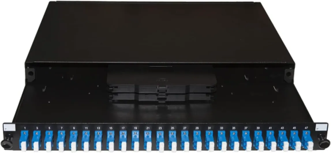 Panneau Fibre Optique 19" avec 24 adaptateurs LC Duplex singlemode Profondeur 250 mm Noir